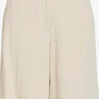 Short Esther
