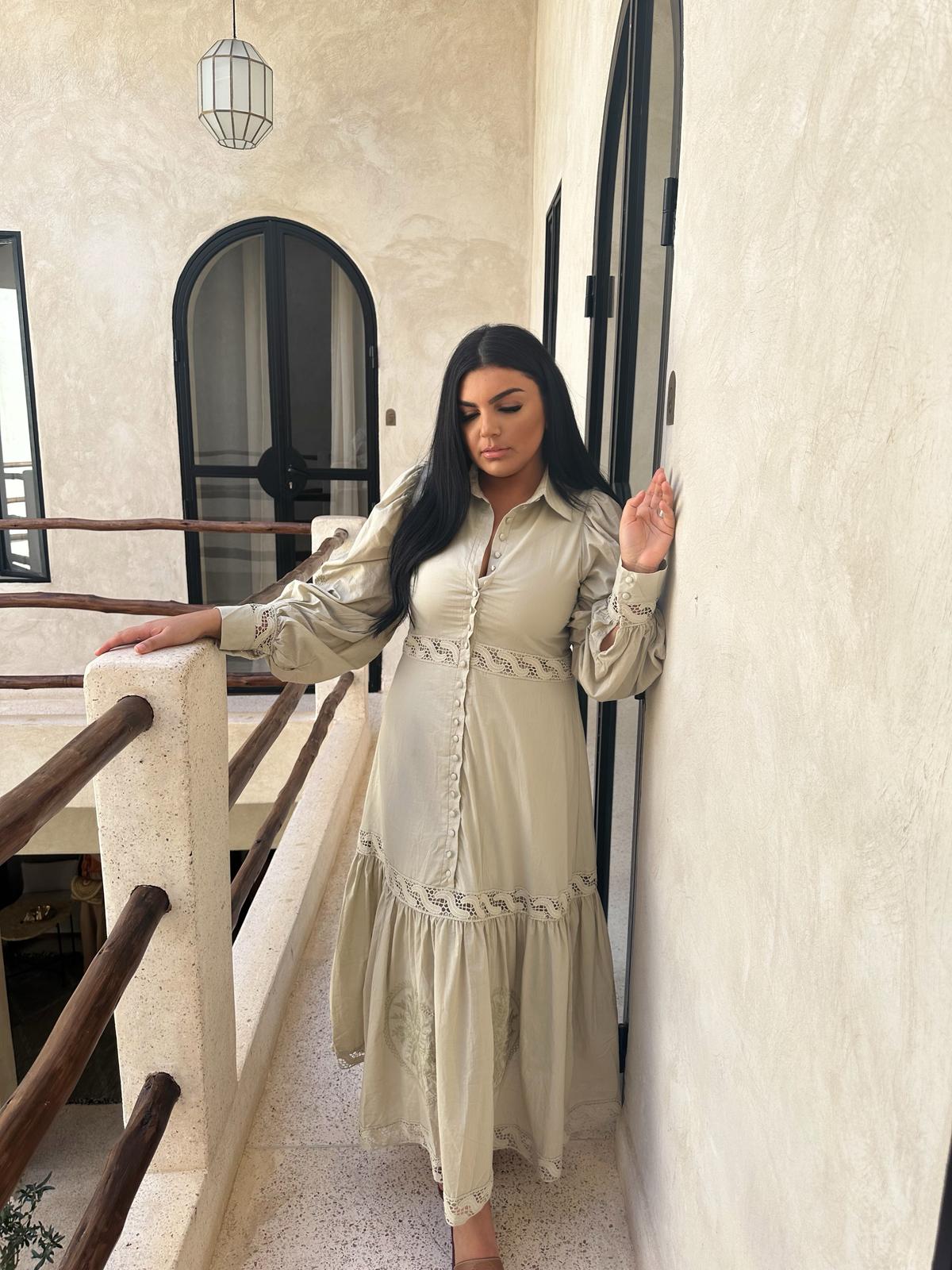Robe Ines